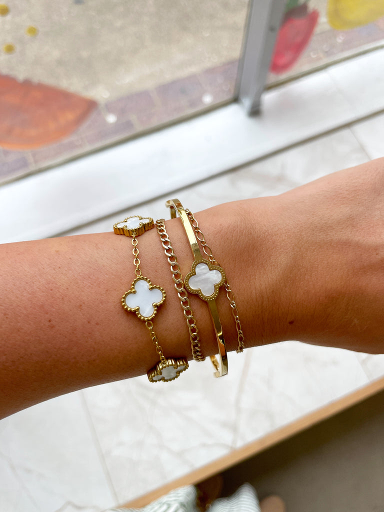 Classy Clover Bracelet