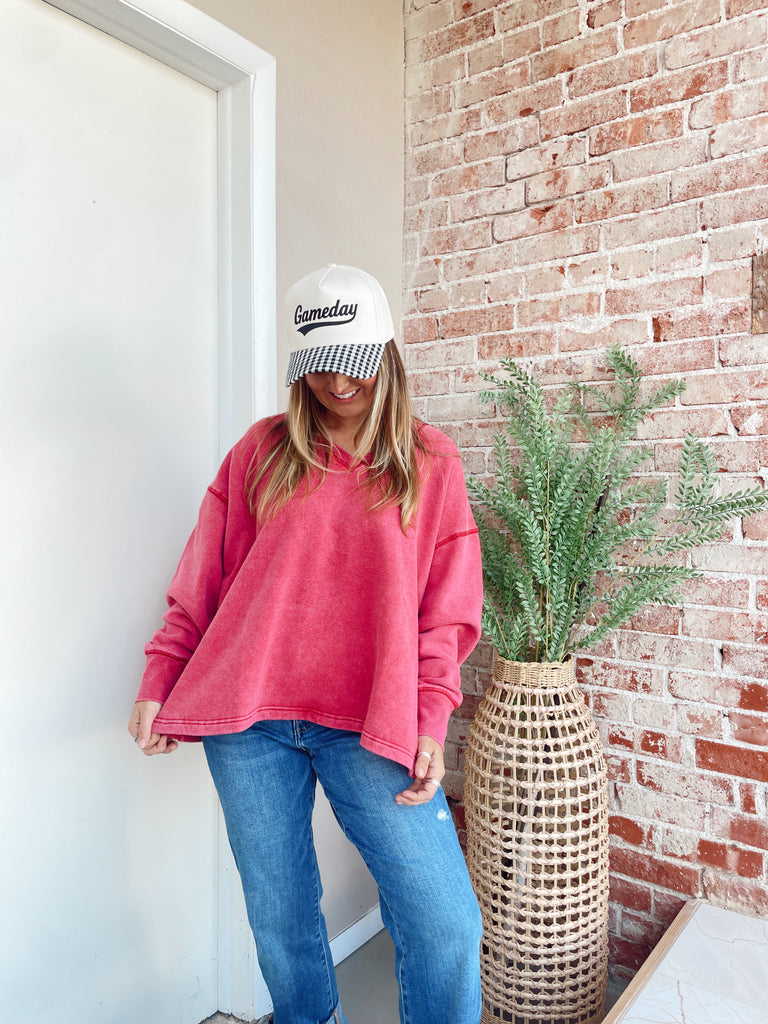 Basic Babe Sweatshirt in Red