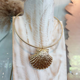 Textured Shell Wire Choker
