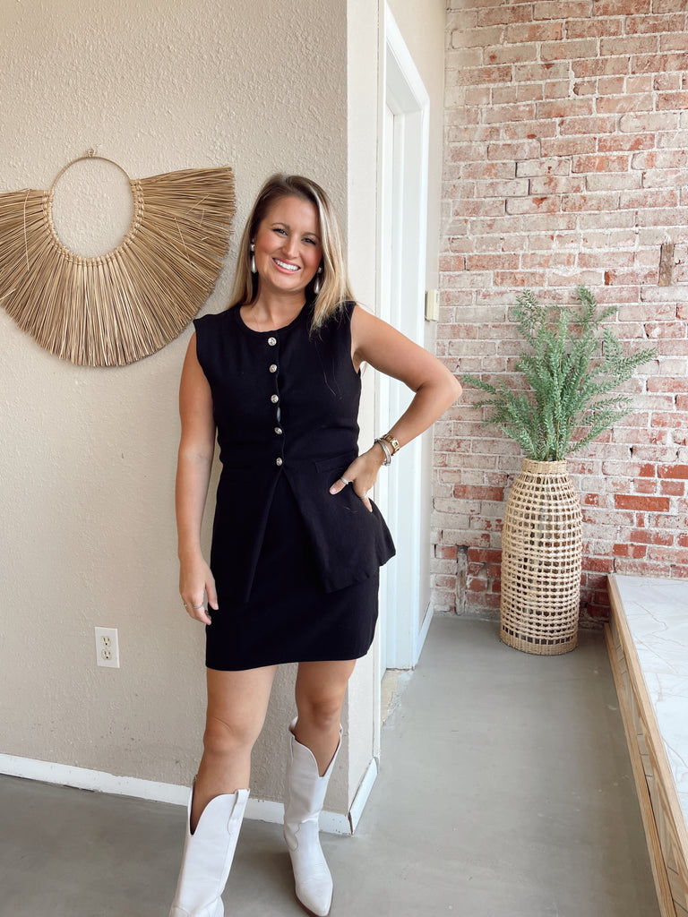In the Details Set- Skort