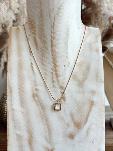 Stand Alone Pearl Necklace