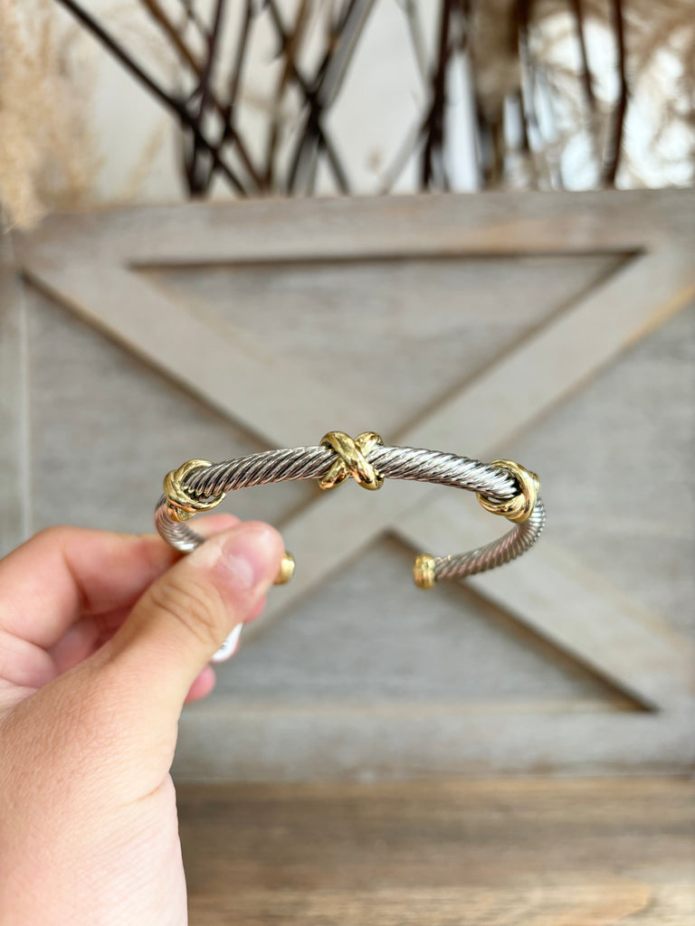 Classy Girl Knot Bracelet