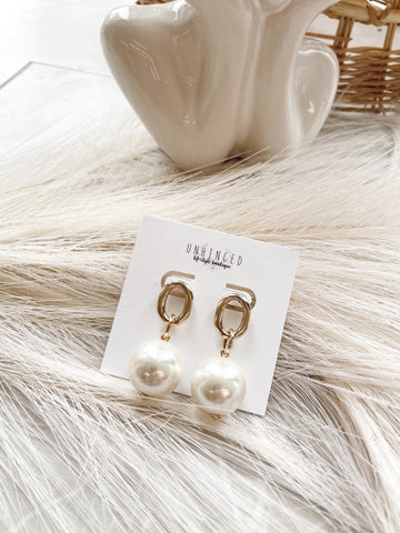 Dress it Up Gold Fringe Earrings