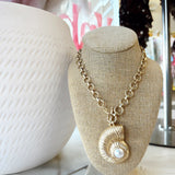 Statement Shell Necklace