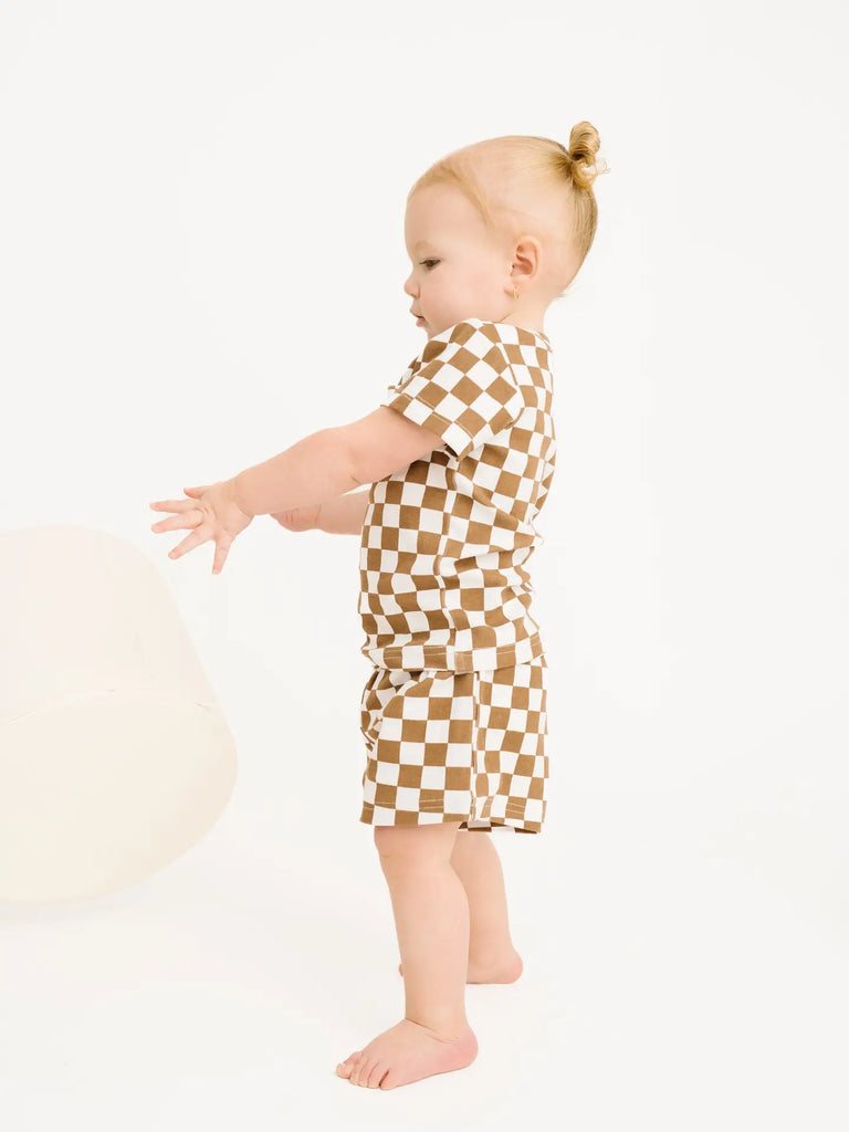 Brown Checkered Pocket Set