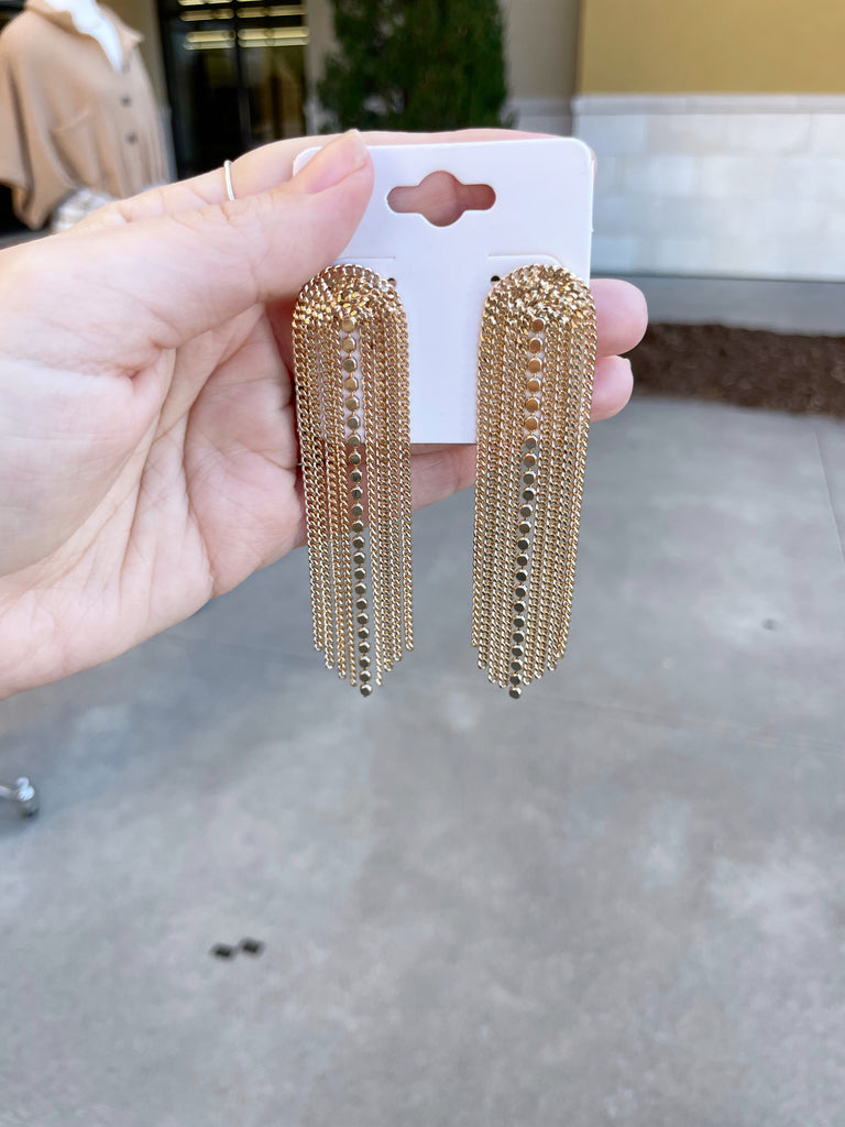 Single Ladies Arch Earrings in Gold